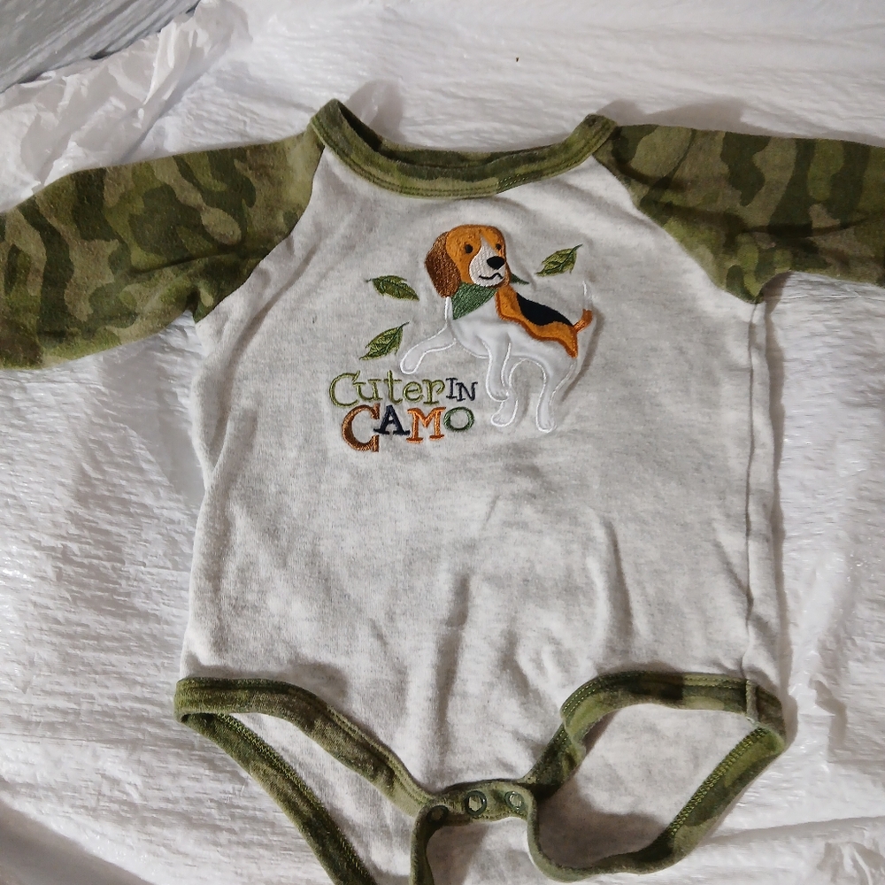 John Deere  Green Camo Infant Bodysuit Size 6-9 Months